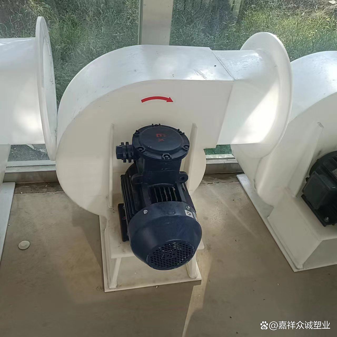 聚丙烯蝸牛式離心風(fēng)機(jī)工業(yè)pp通風(fēng)除塵塑料廚房強(qiáng)力排煙通風(fēng)機(jī)